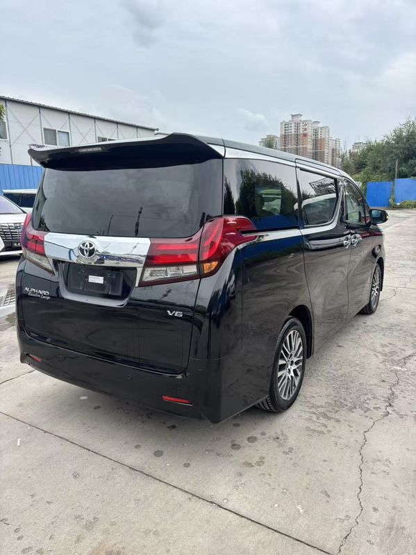 Alphard photo 3