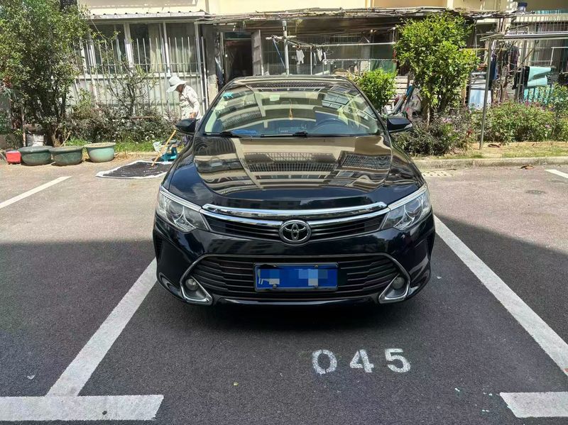 Camry photo 2