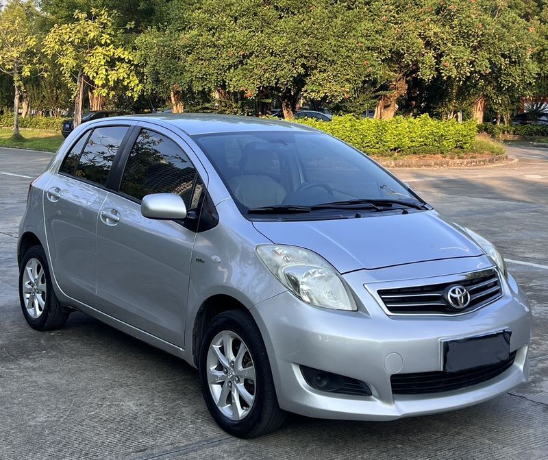 Yaris photo 3