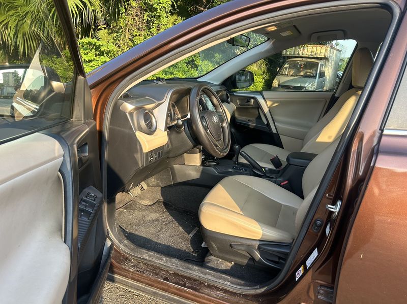RAV4 photo 4