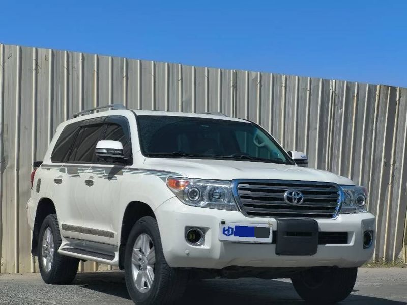 Land Cruiser Prado photo 3