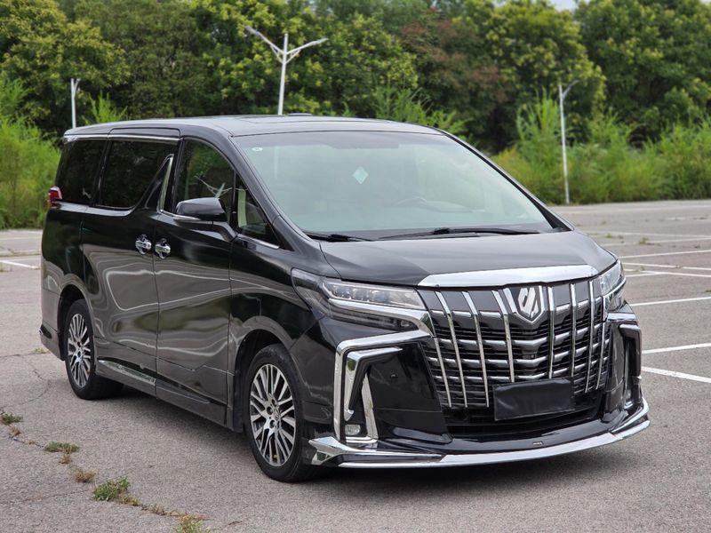 Alphard photo 3
