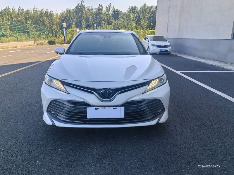 Camry photo 2