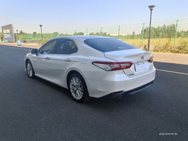 Camry photo 5