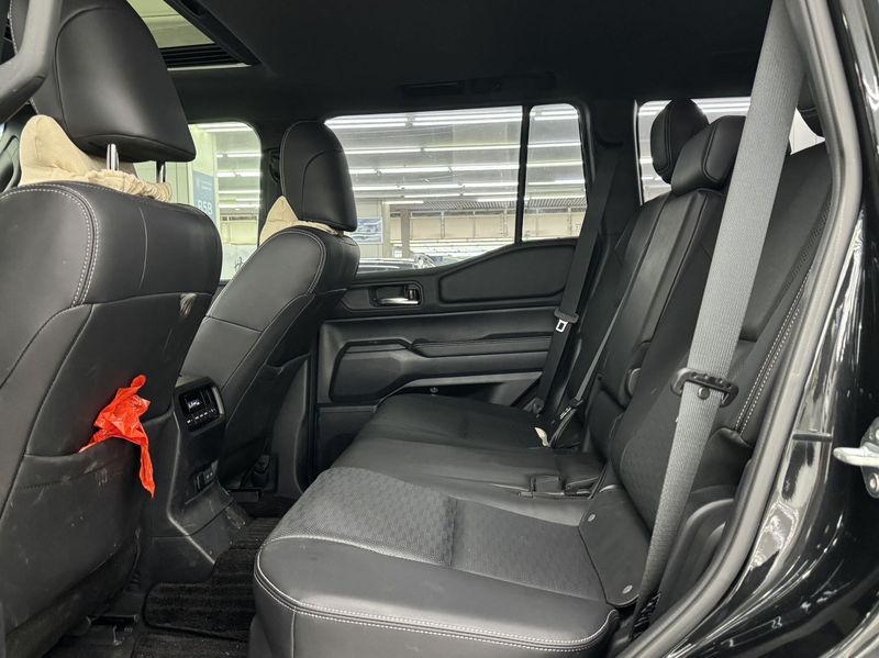 Land Cruiser Prado photo 5