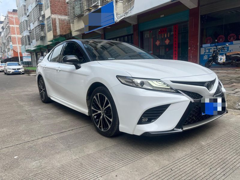 Camry photo 2