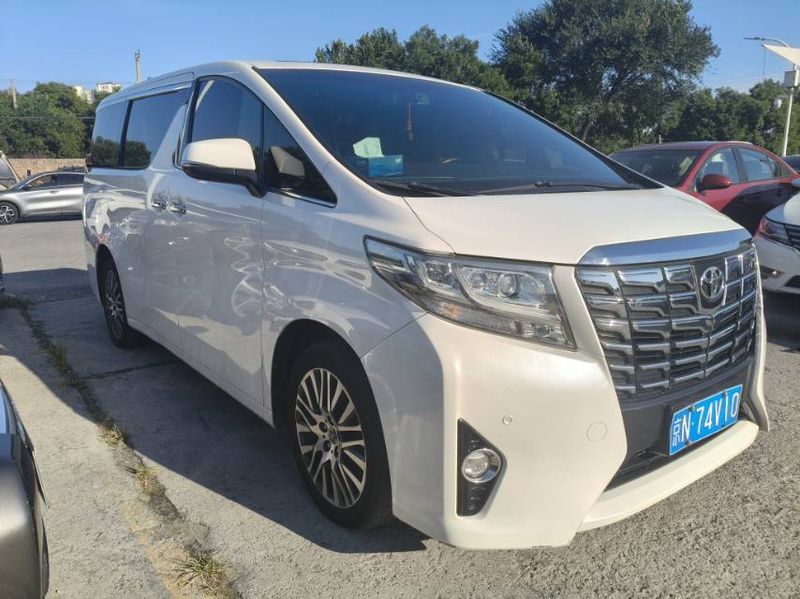 Alphard photo 3