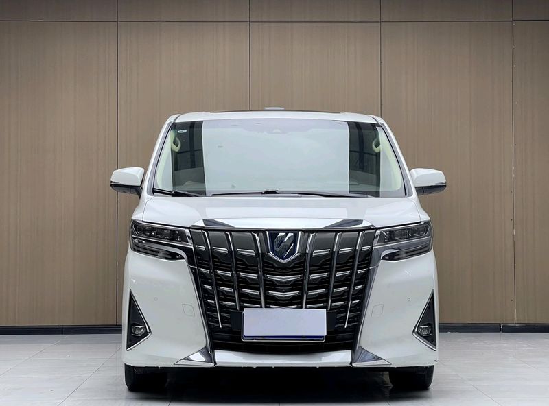 Alphard photo 2