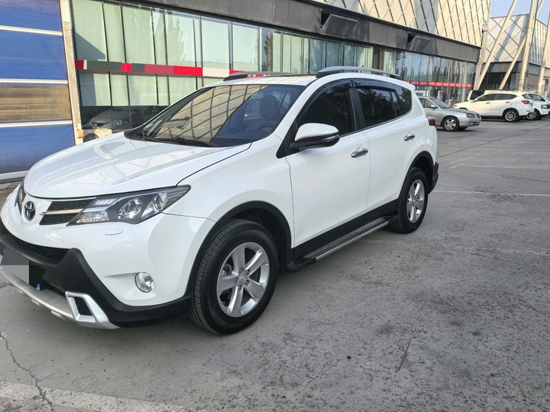 RAV4