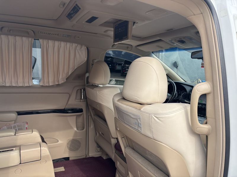 Alphard photo 4
