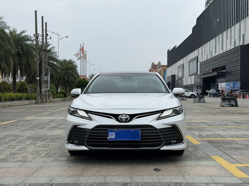 Camry photo 2