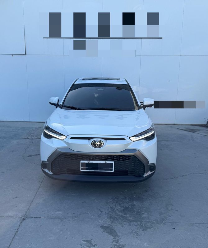 Corolla Cross photo 4