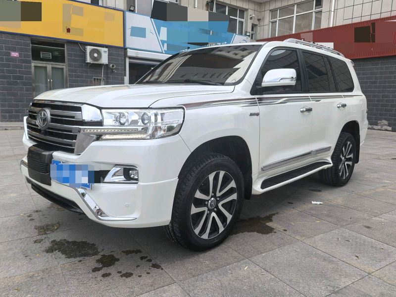 Land Cruiser
