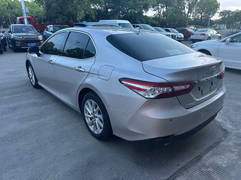 Camry photo 5