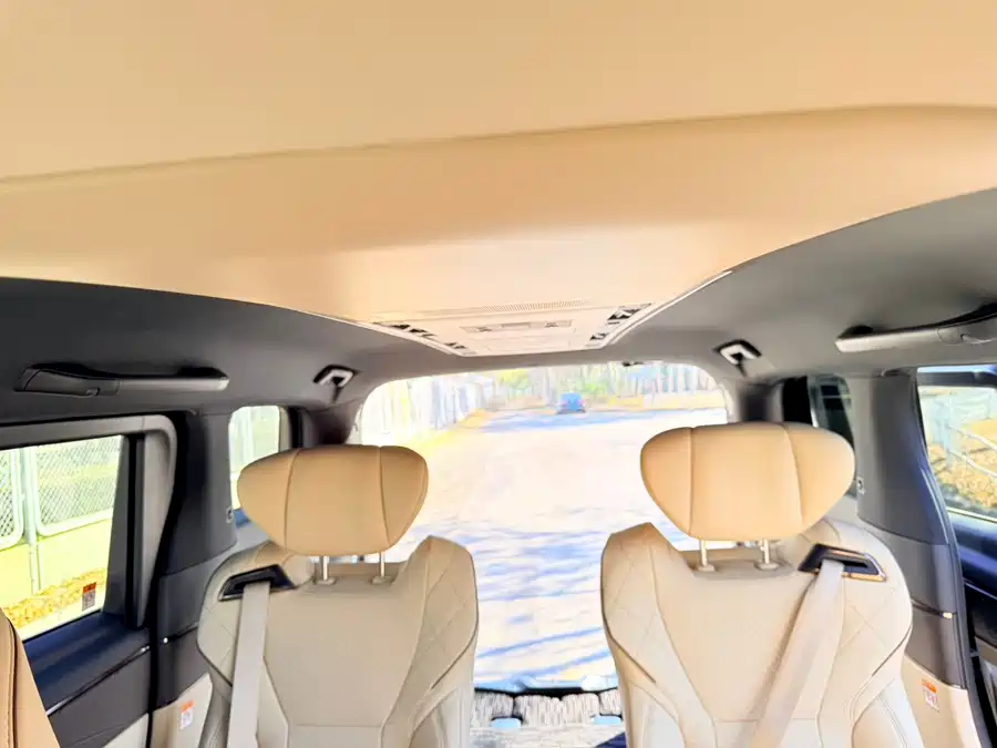 Toyota Alphard photo 11