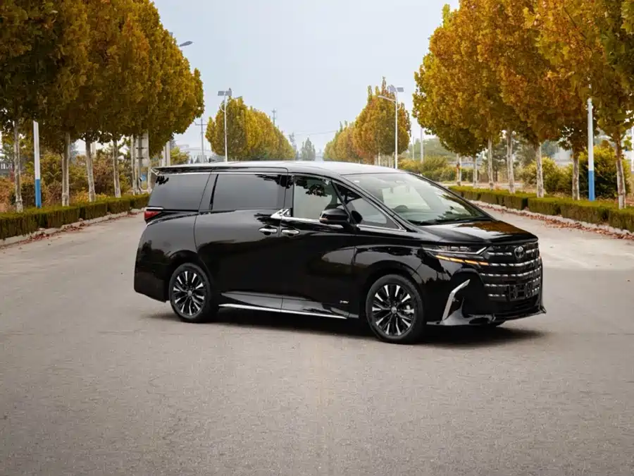 Toyota Alphard photo 7
