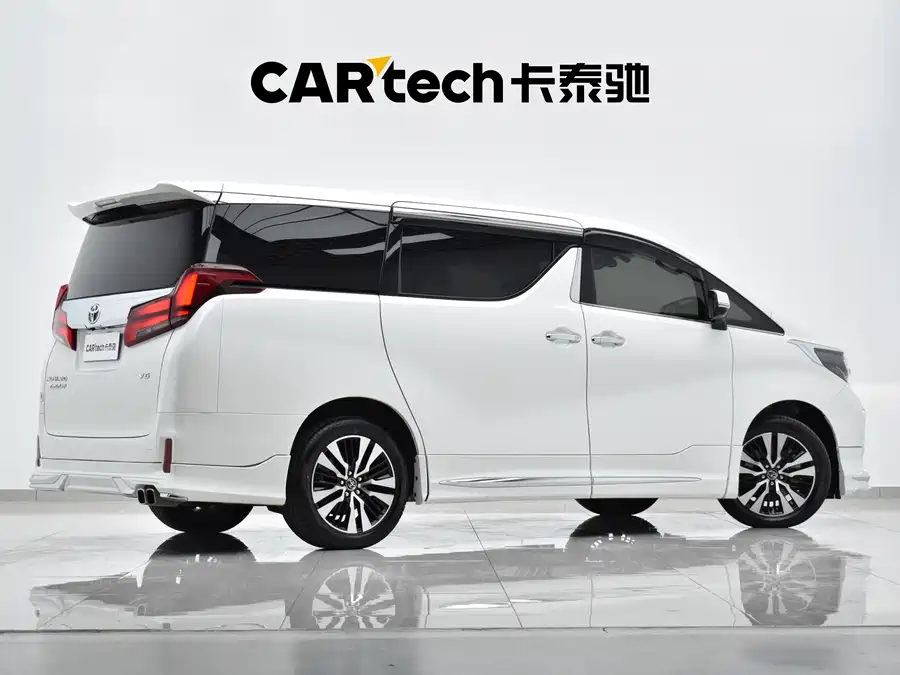 Toyota Alphard photo 22