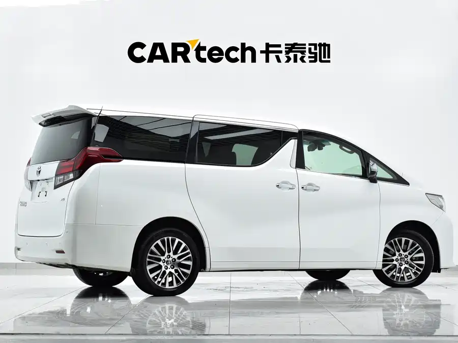 Toyota Alphard photo 22