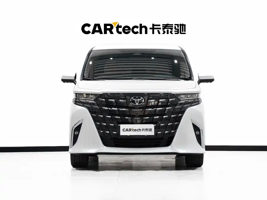 Toyota Alphard photo 2