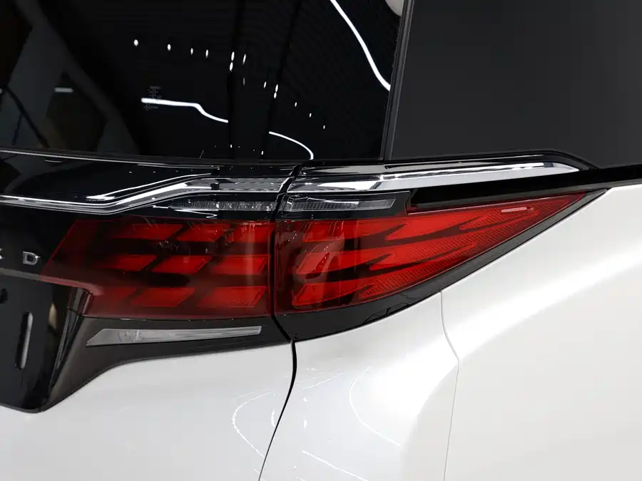 Toyota Alphard photo 25