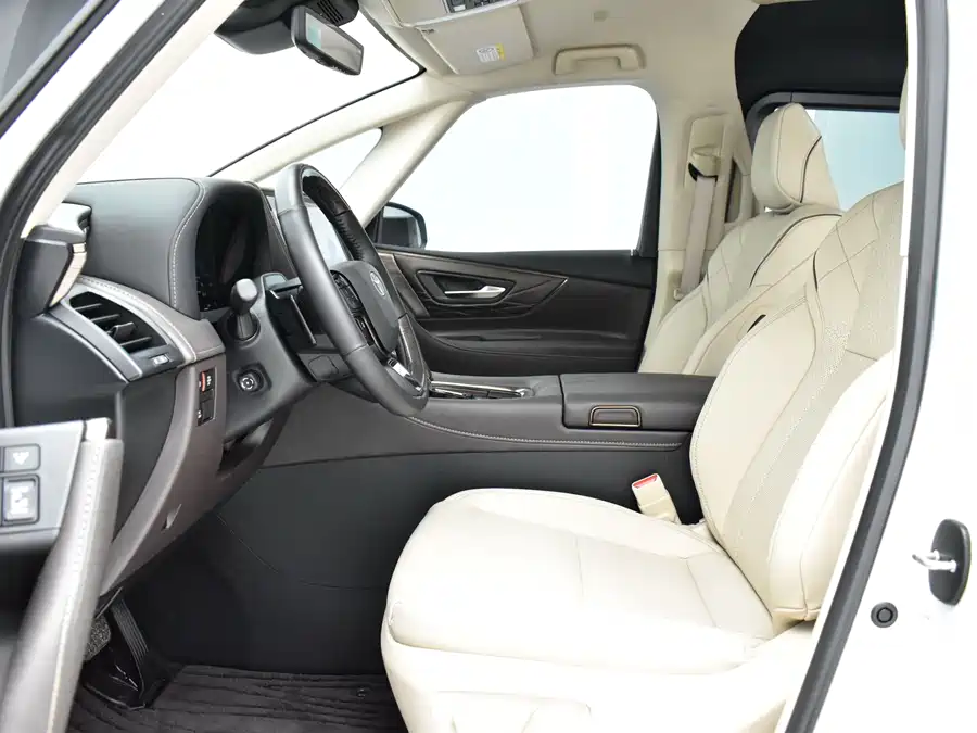 Toyota Alphard photo 6