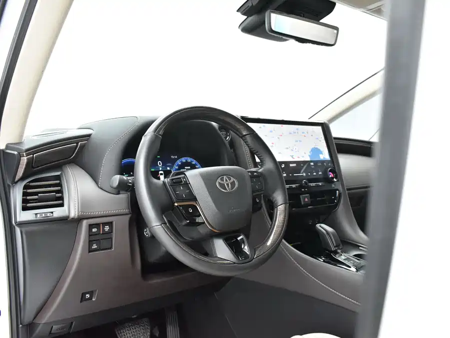 Toyota Alphard photo 7