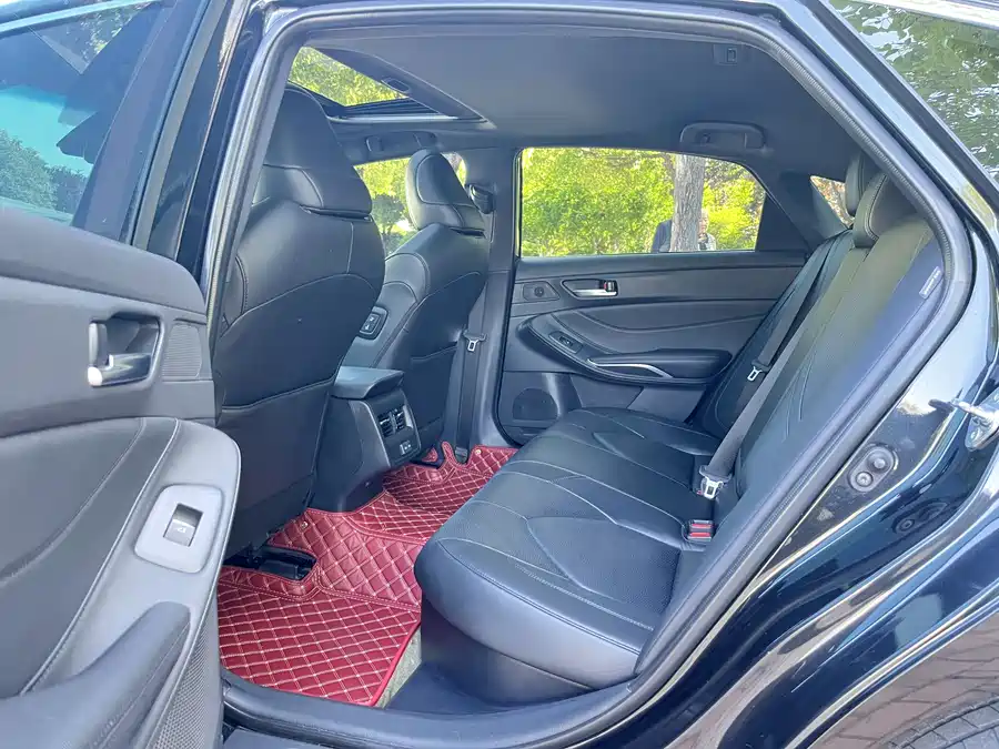 Toyota Avalon photo 6