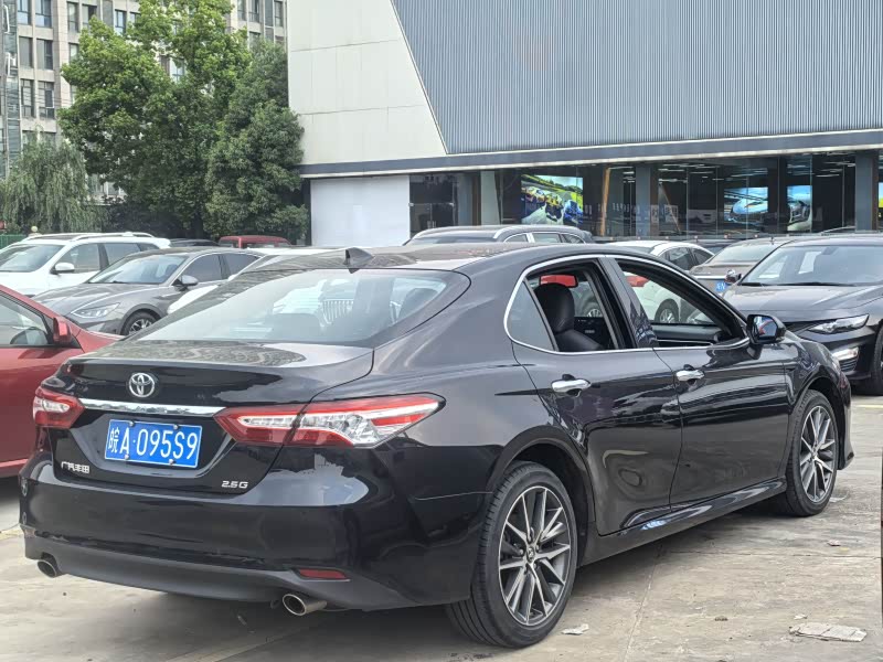 Toyota Camry foto 3