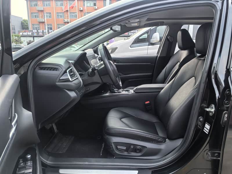 Toyota Camry foto 5