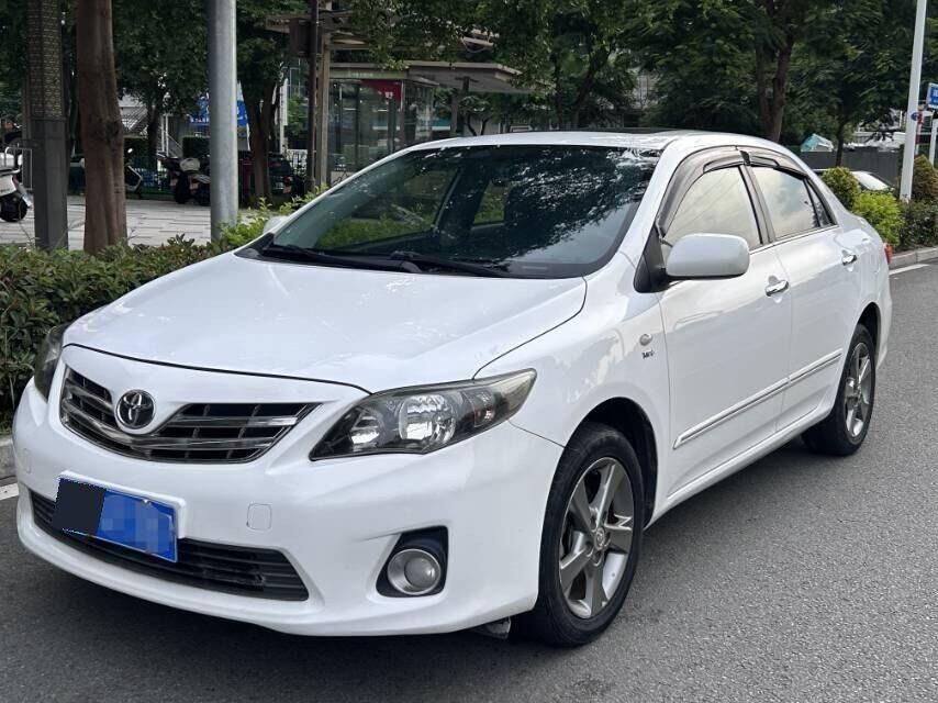 Toyota 2013 Corolla 1.8 CVT GL-i Extreme Cool Special Edition
