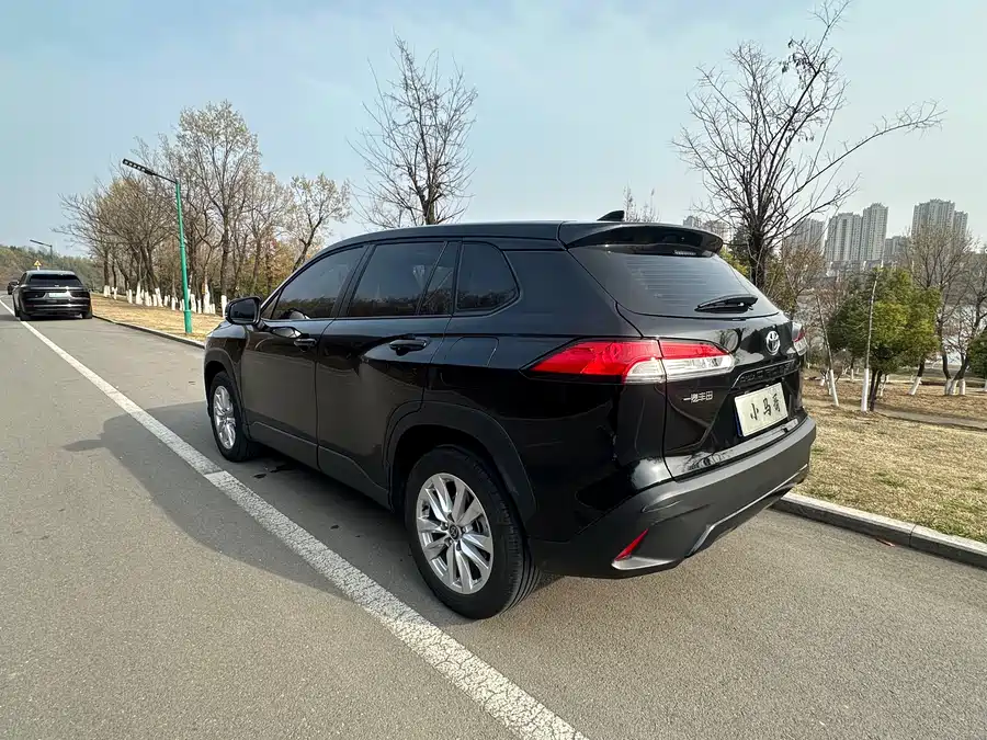 Toyota Corolla Cross photo 7