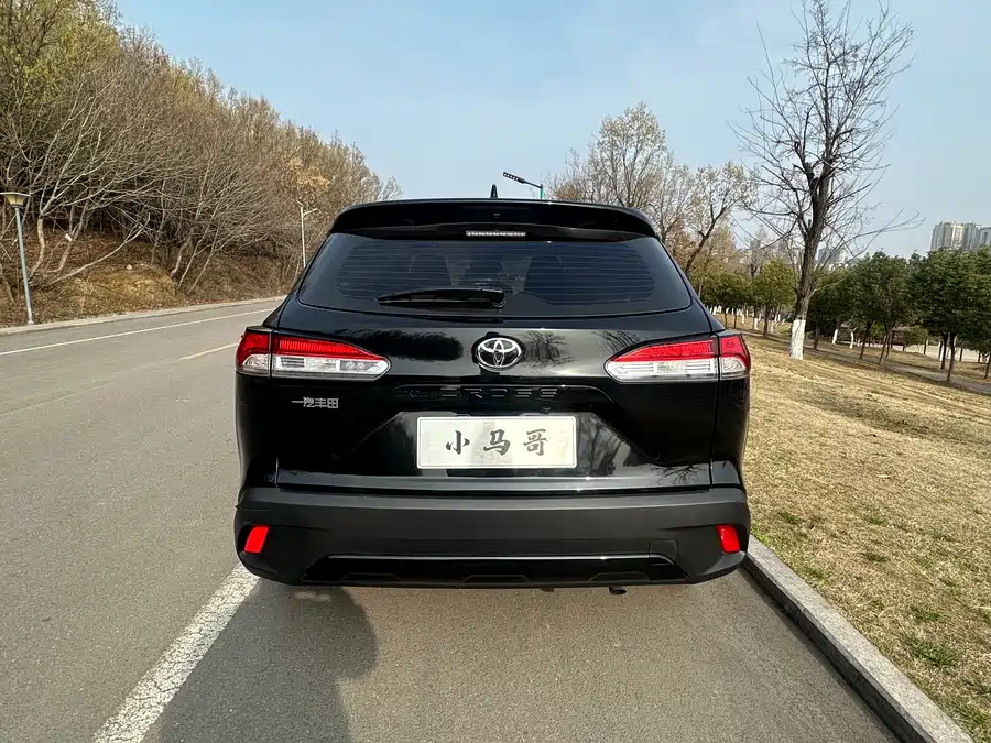 Toyota Corolla Cross photo 8