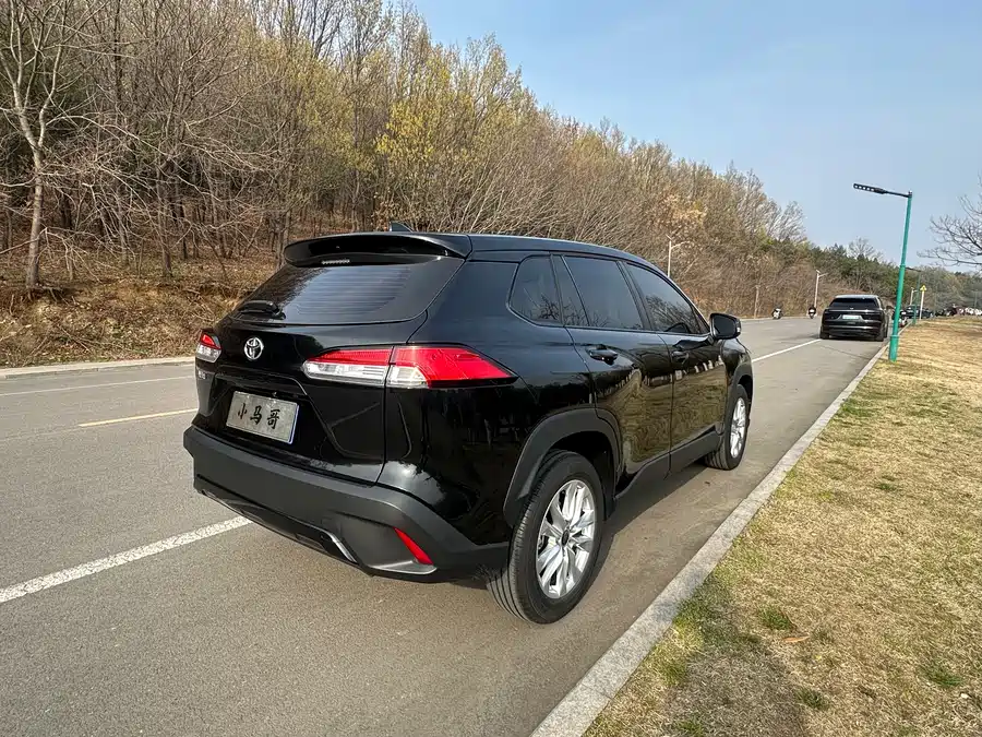 Toyota Corolla Cross photo 9
