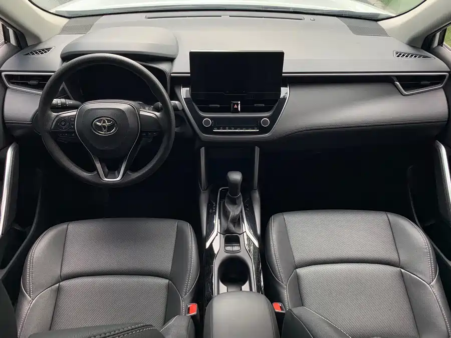 Toyota Frontlander photo 12