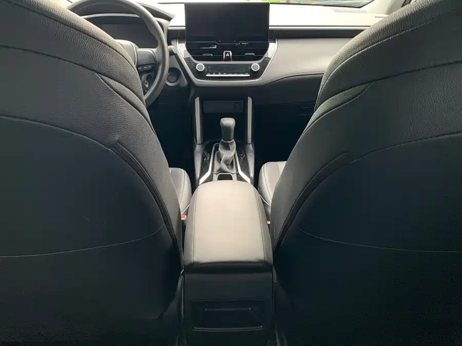 Toyota Frontlander photo 16