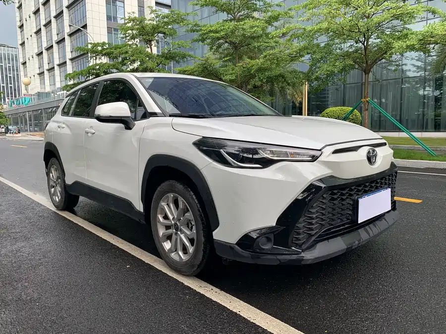 Toyota Frontlander photo 3