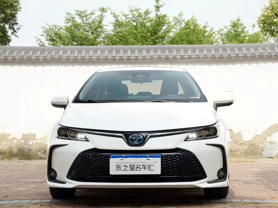 Toyota Corolla photo 2