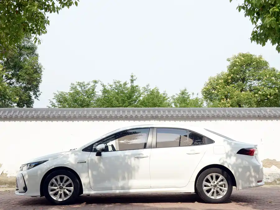 Toyota Corolla photo 9