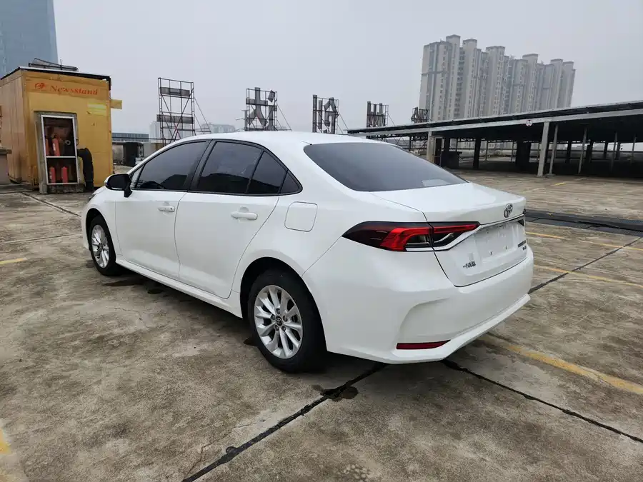 Toyota Corolla 1.2T photo 5