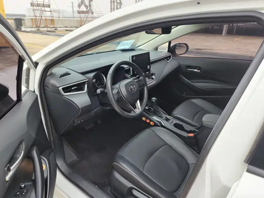 Toyota Corolla 1.2T photo 9