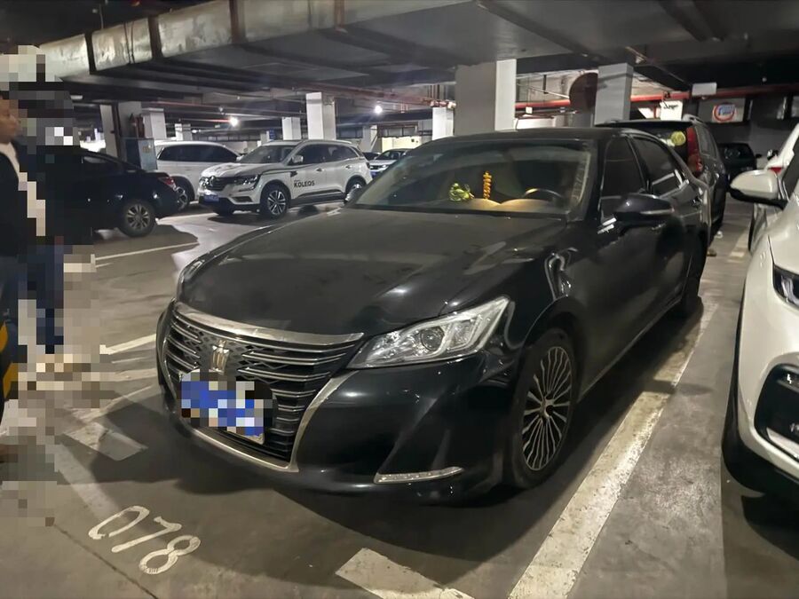 Toyota 2018 Crown 2.0T Sport