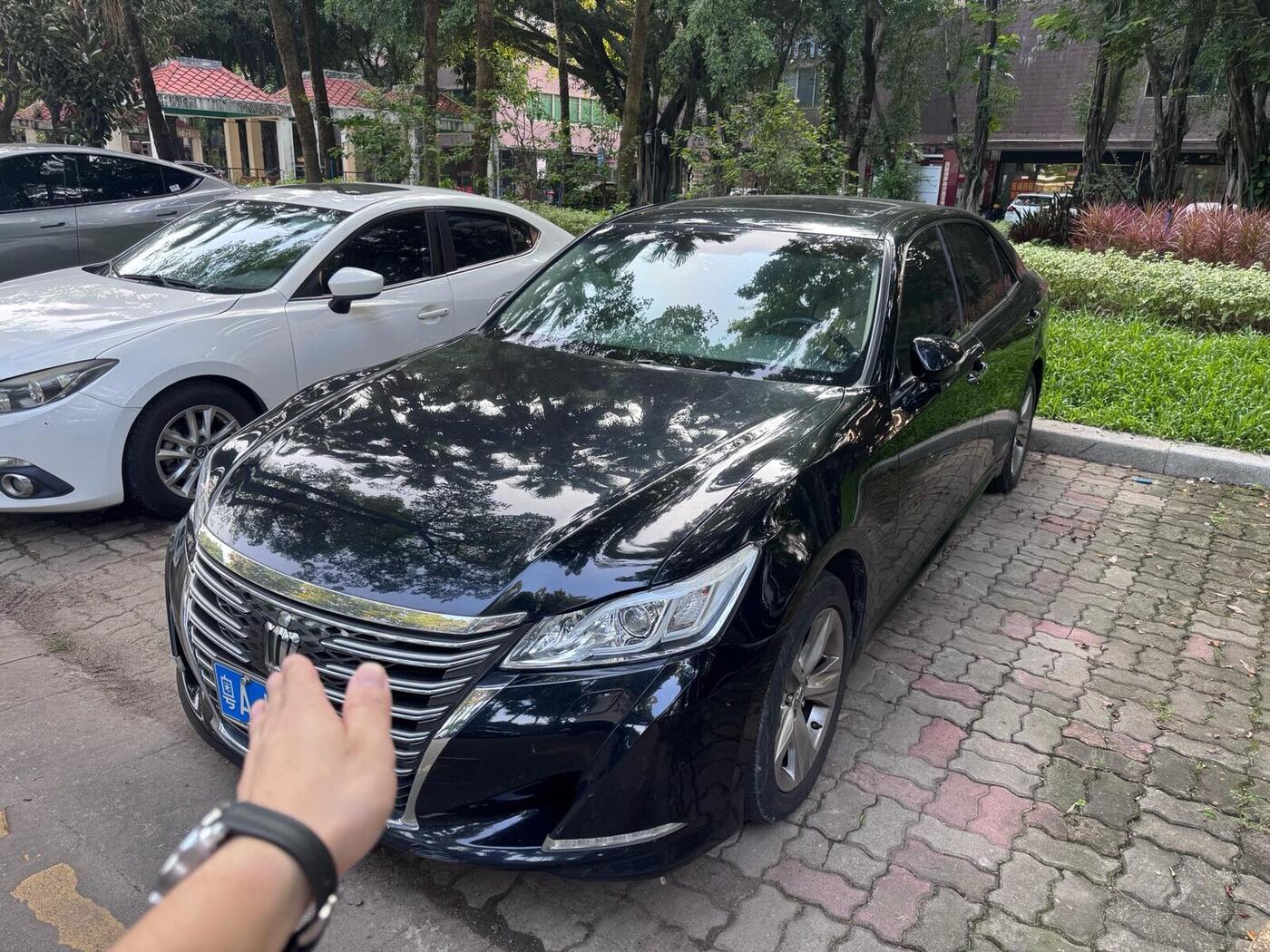 Toyota 2015 Crown 2.5 Fashion Edition