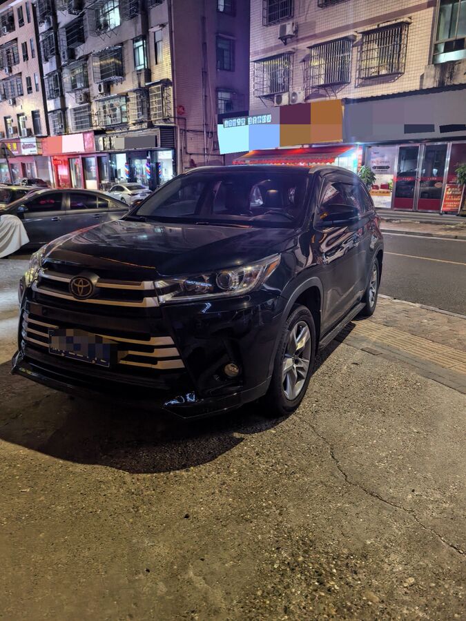 Toyota 2019 Highlander 2.0T 2WD Luxury 7-Seater