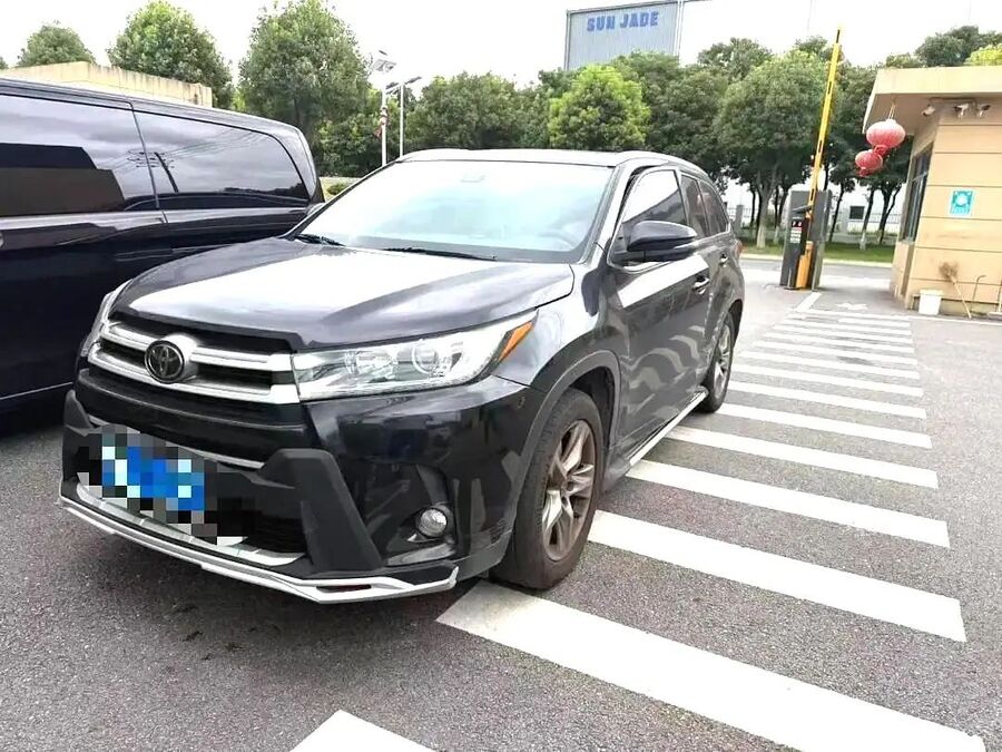 Toyota 2018 Highlander 2.0T 4WD Luxury 7-Seater