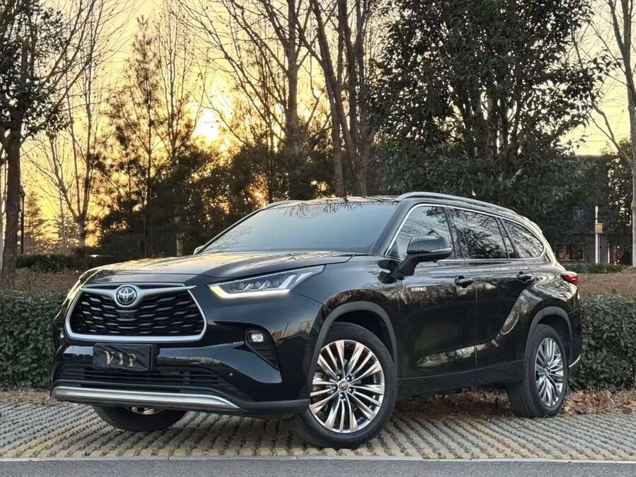 Toyota 2022 Highlander Hybrid 2.5 CVT 4WD Prestige 7-seater