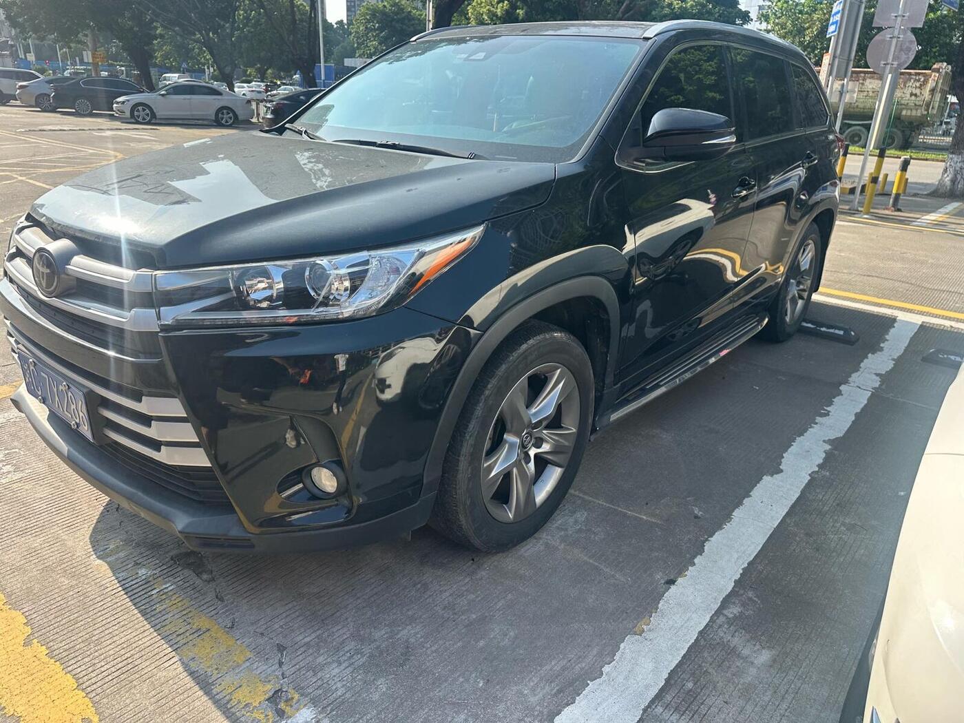 Toyota 2019 Highlander 2.0T 4WD Luxury 7-Seater
