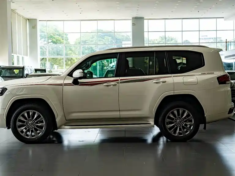 Toyota Land Cruiser photo 4
