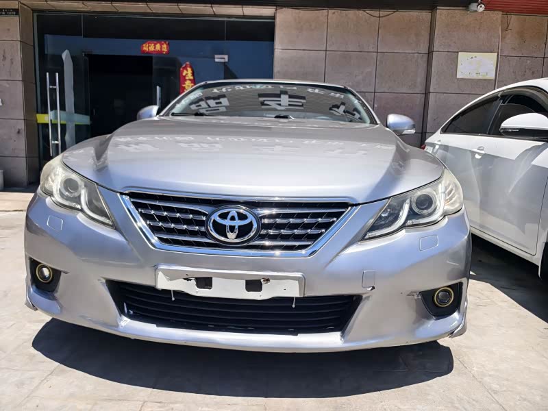 Toyota Reiz