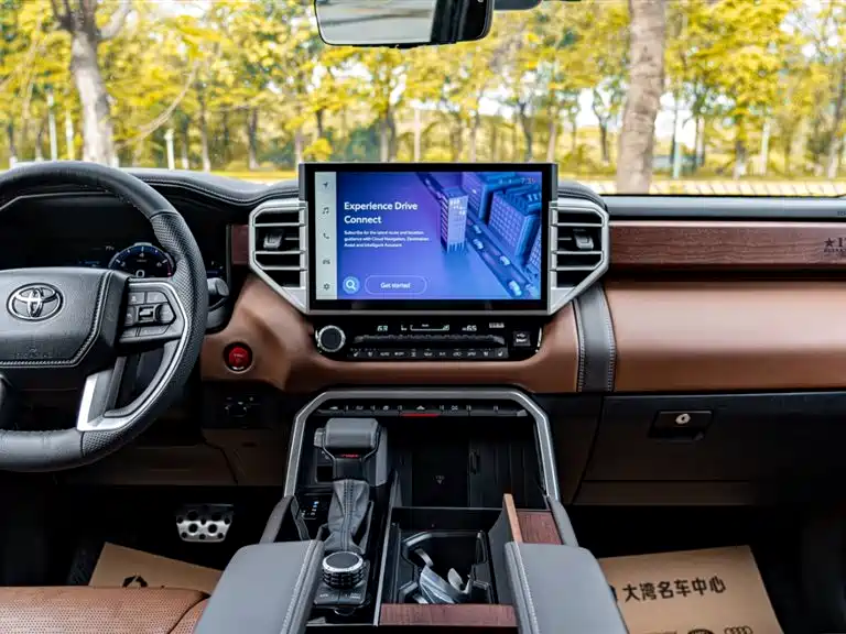 Toyota Sequoia photo 7