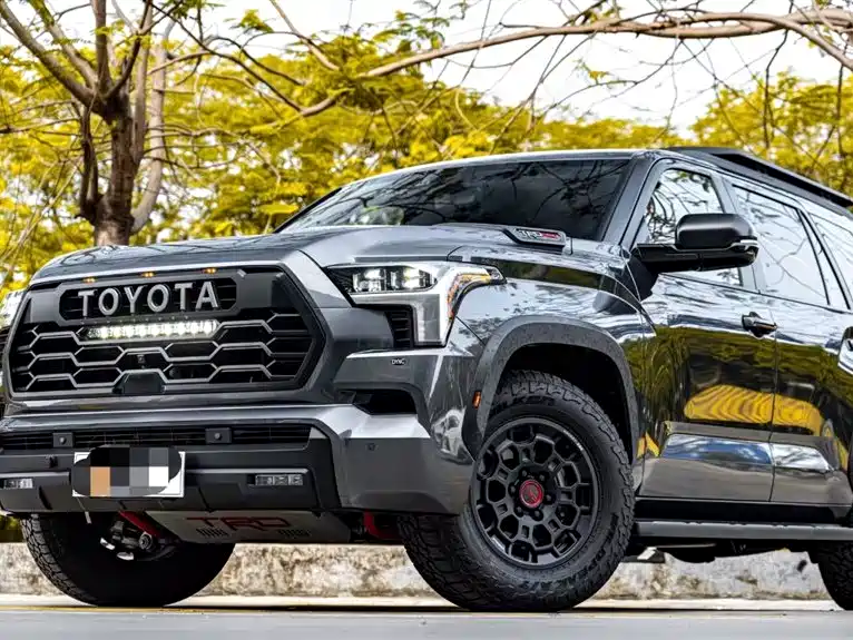 Toyota Sequoia